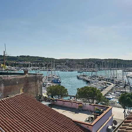 Sea View Terrace Apartament